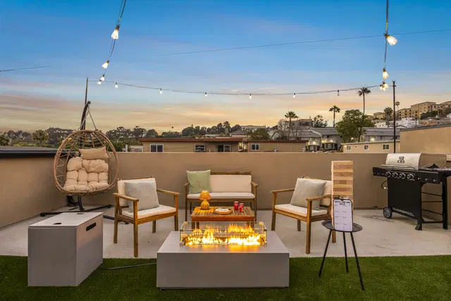 Exterior real estate photography example by LA Media Studio