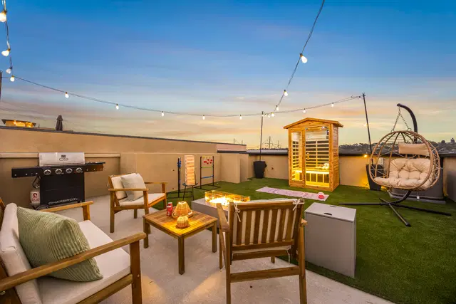 Exterior real estate photography example by LA Media Studio